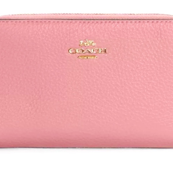 Coach C4124 Medium Id Zip Wallet in Pebble Leather, True Pink, Gold Hardware - Picture 1 of 5